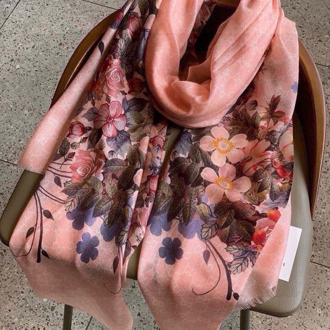 SCARF 200 CM IN BLUSH PINK CASHMERE WITH COLORFUL FLOWER 405253