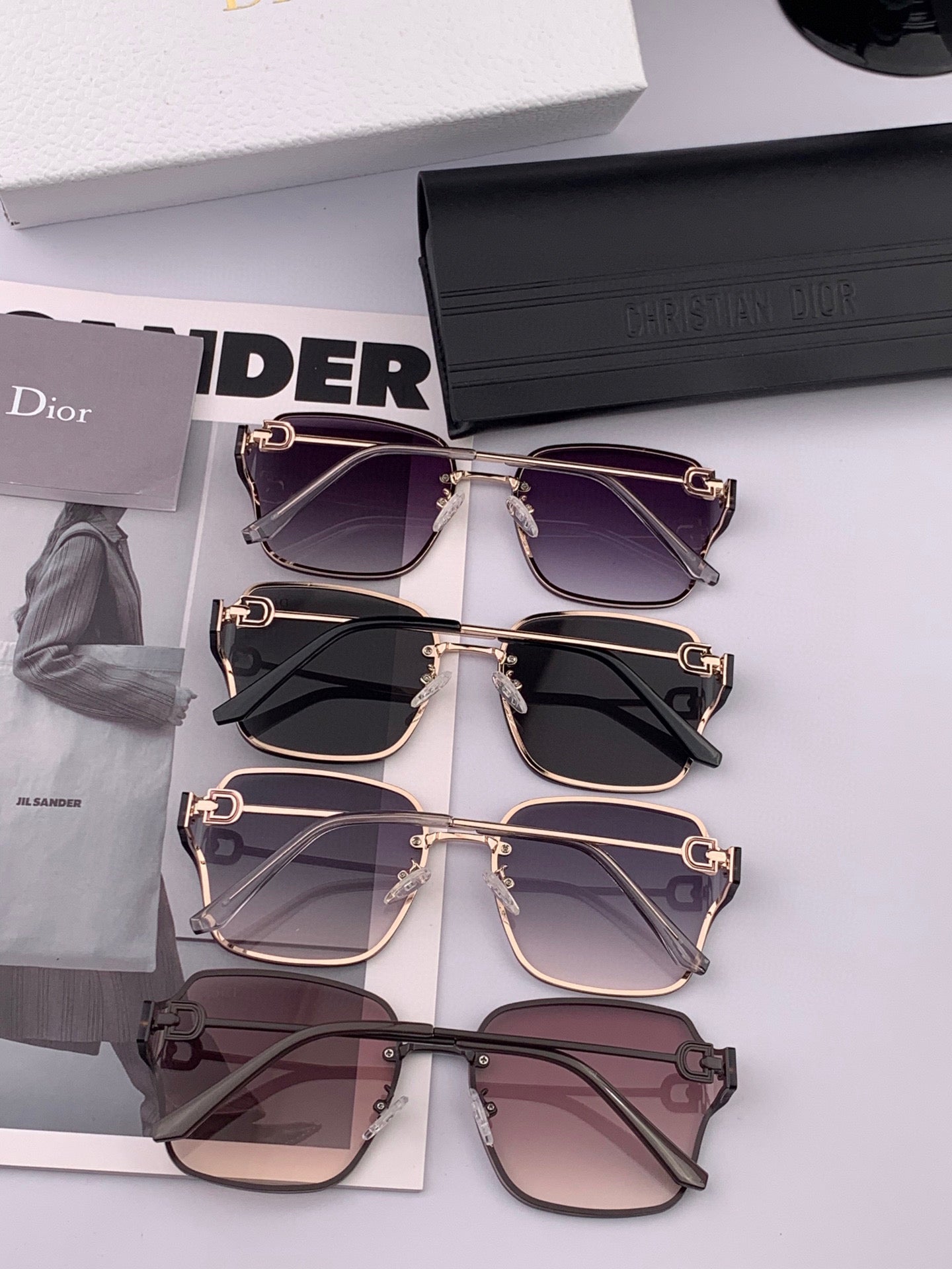 MONTAIGNE SUNGLASS CD95810 IN METAL