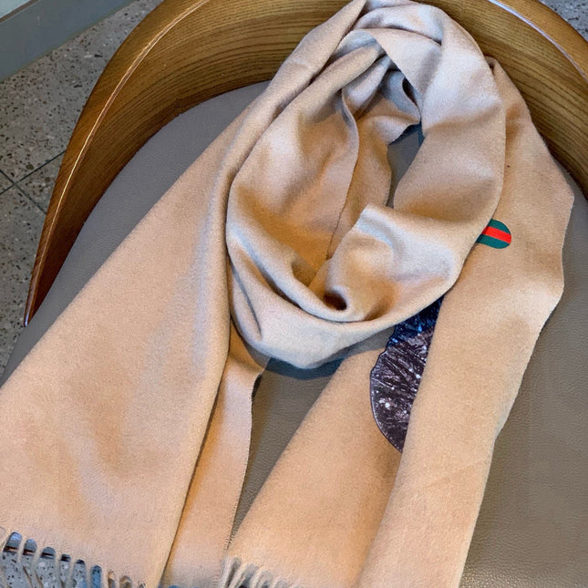 GUCCI 25S SCARF 180 IN CASHMERE 583606