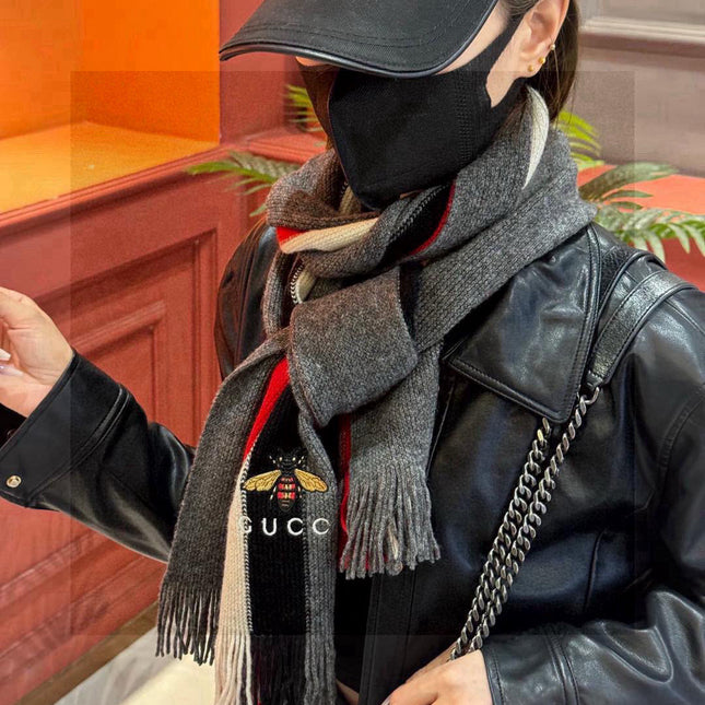 GUCCI 25S SCARF 180 IN CASHMERE 730567