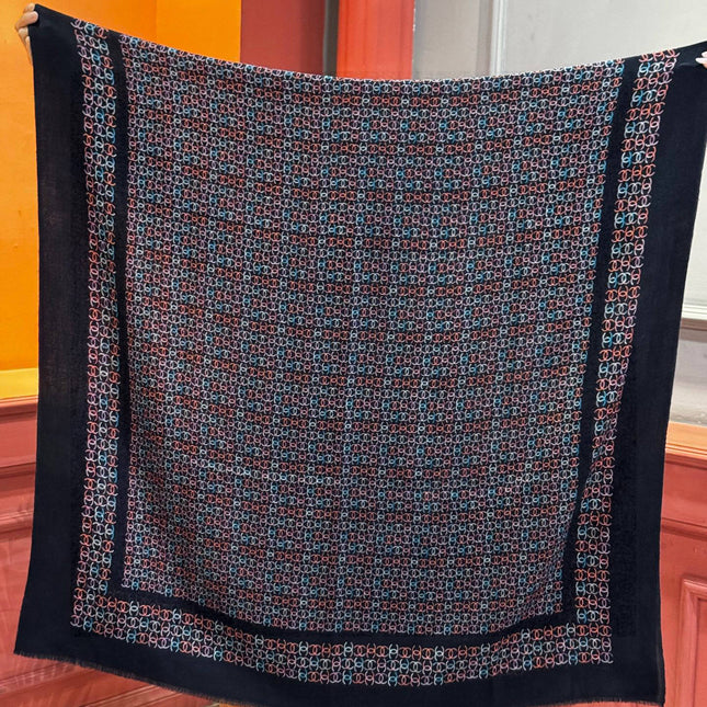 CHANEL 25S SCARF 200 IN CASHMERE 931462