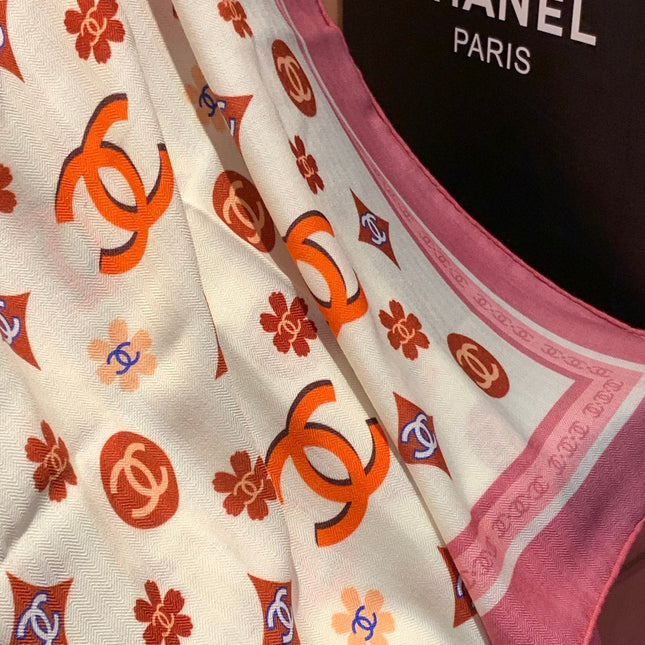 CHANEL 25S SCARF 140 IN CASHMERE 931507