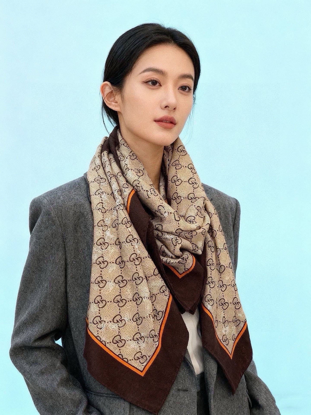 GUCCI 26S SCARF 135 IN CASHMERE AND SILK 315168