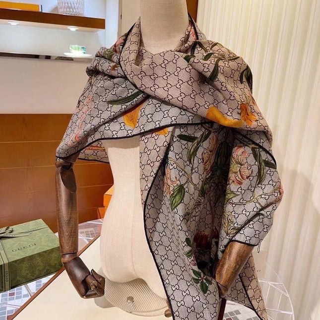 GUCCI 26S SCARF 180 IN CASHMERE 316718