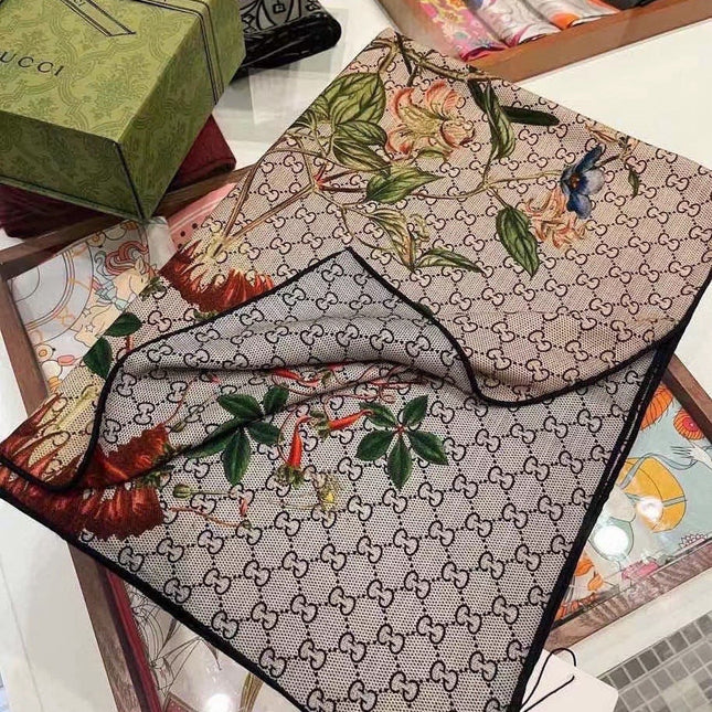 GUCCI 26S SCARF 180 IN CASHMERE 316718