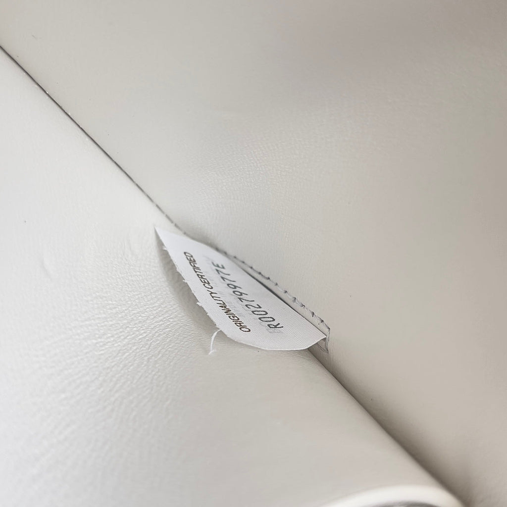 ANDIAMO BAG 19 IN WHITE CALFSKIN