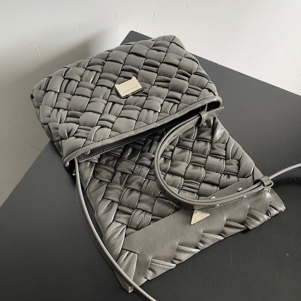 BV Small Rumple Messenger 21 Grey Lambskin Shw
