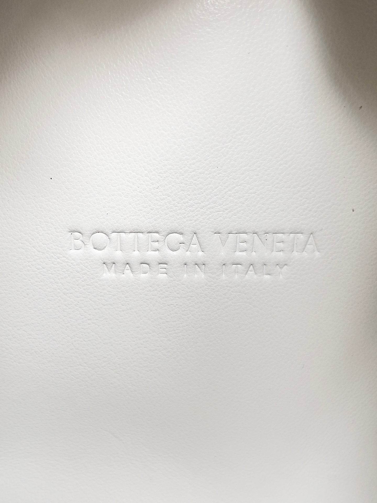 BV Small Parachute 21 White Lambskin Ghw