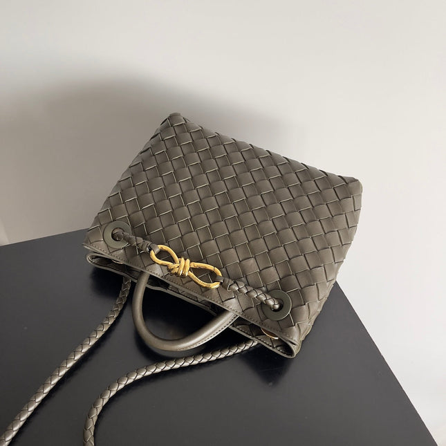 BV MEDIUM ANDIAMO 25 BROWN LAMBSKIN GOLD HARDWARE