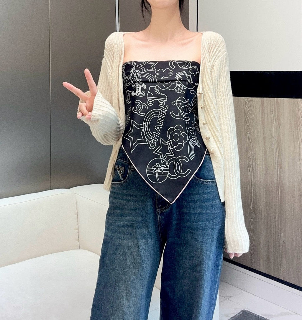 CHANEL 25S SCARF 90 IN TWILL SILK 740295