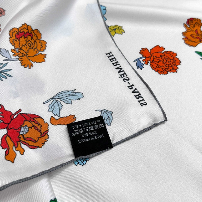 HERMES 26S SCARF 90 IN SILK 304308