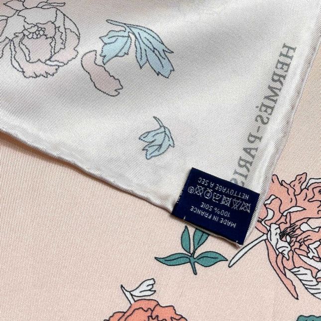 HERMES 26S SCARF 90 IN SILK 304310