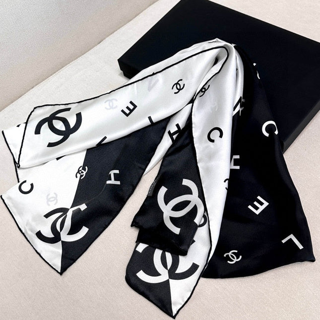 CHANEL 25S SCARF 90 IN SILK 991884