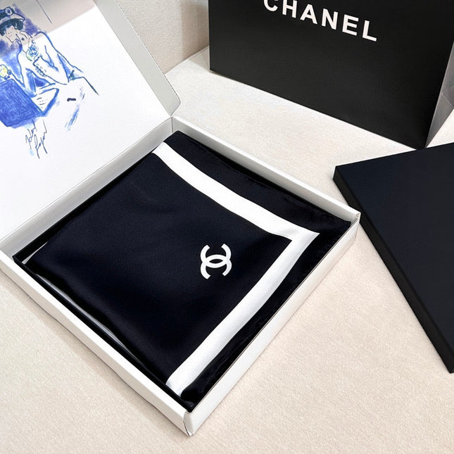 CHANEL 26S SCARF 90 IN SILK 303206