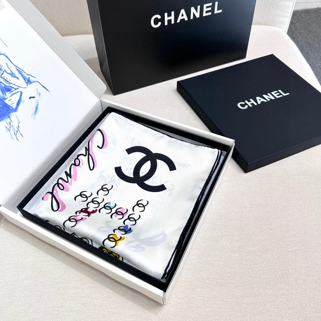 CHANEL 26S SCARF 90 IN SILK 304555
