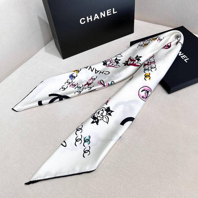 CHANEL 26S SCARF 90 IN SILK 304555