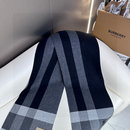 BURBERRY 26S SCARF 180CM IN CASHMERE 311830