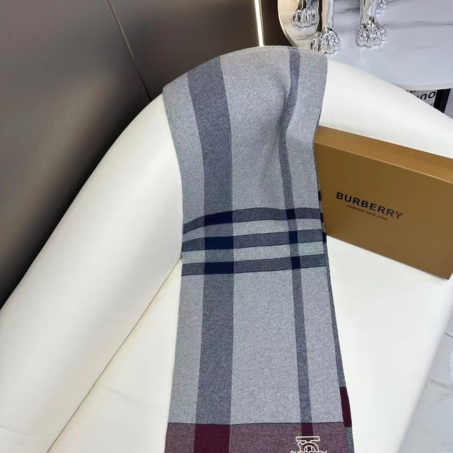 BURBERRY 26S SCARF 180CM IN CASHMERE 309785