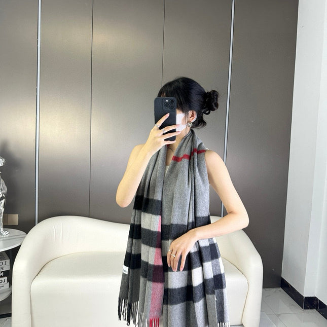 BURBERRY 26S SCARF 200CM IN CASHMERE 278702