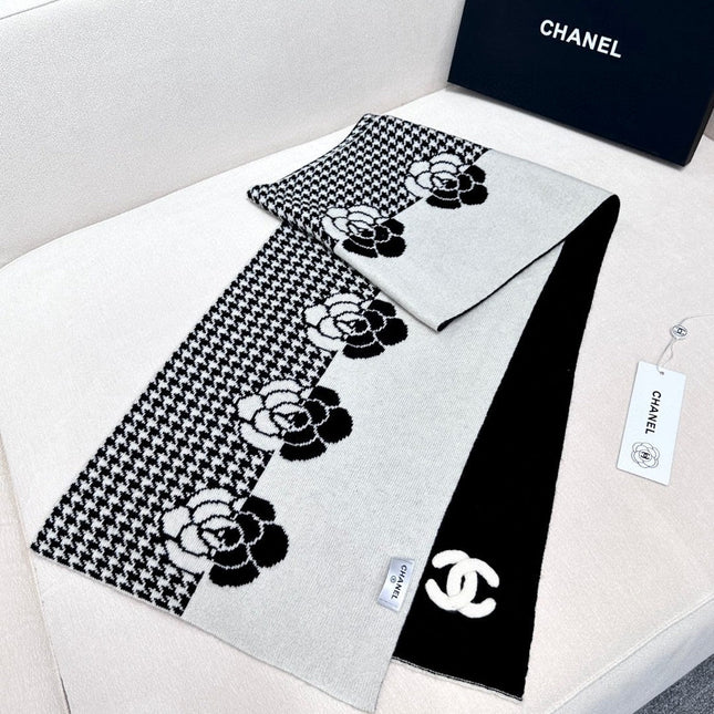 CHANEL 26S SCARF 180 IN CASHMERE 311827