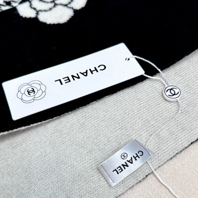 CHANEL 26S SCARF 180 IN CASHMERE 311827