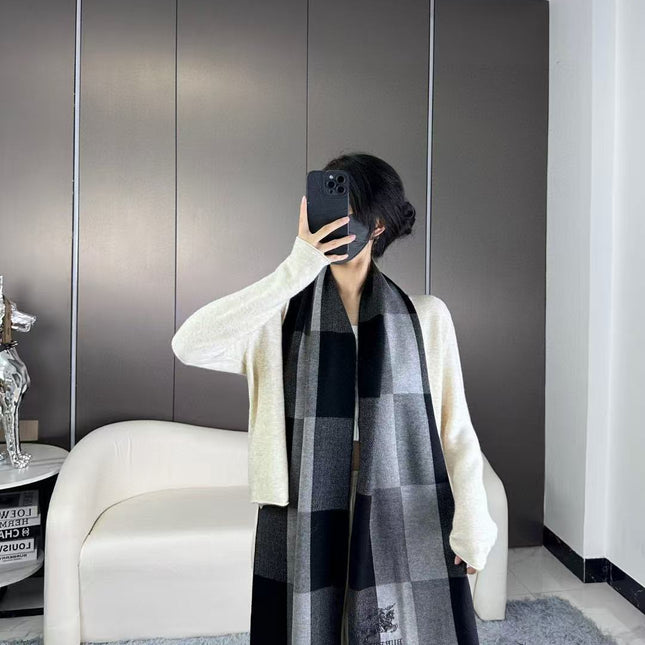 BURBERRY 26S SCARF 180CM IN CASHMERE 303179