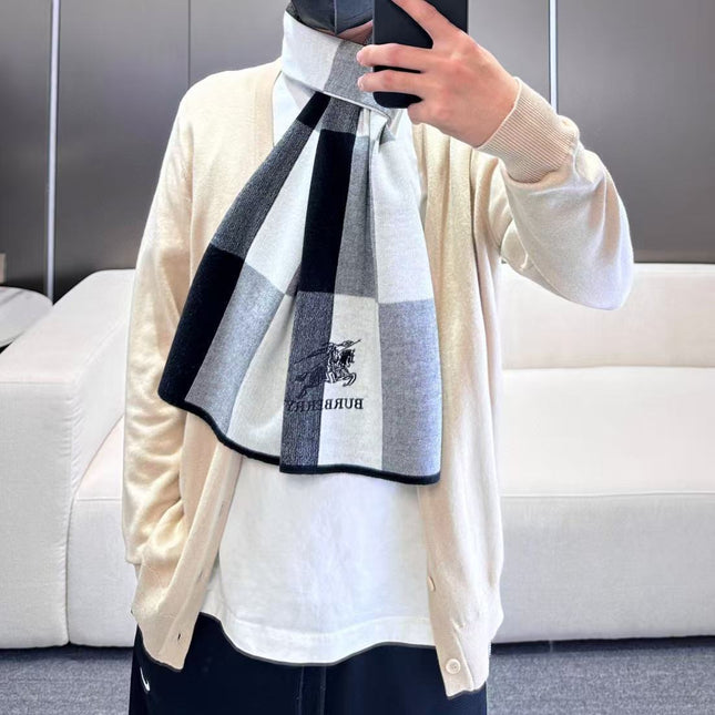 BURBERRY 26S SCARF 180CM IN CASHMERE 303180
