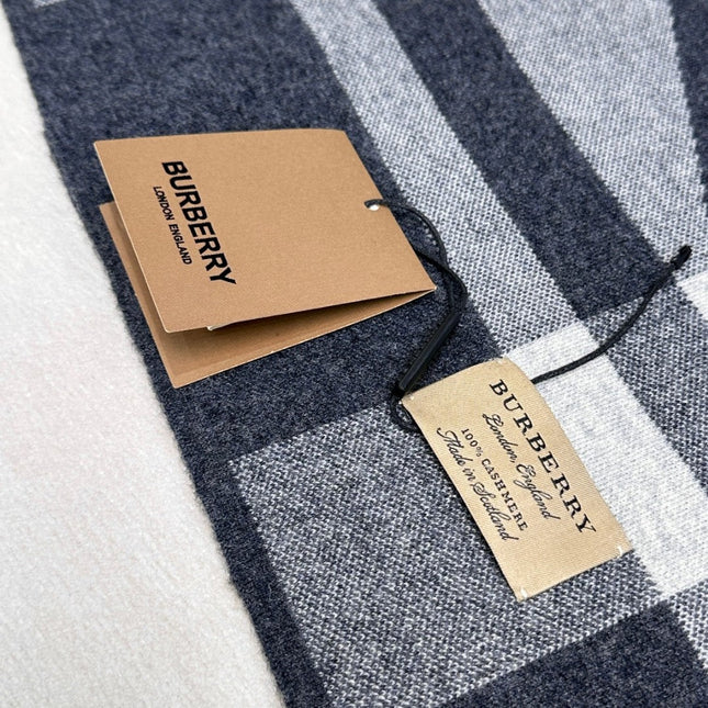 BURBERRY 26S SCARF 180CM IN CASHMERE 175710
