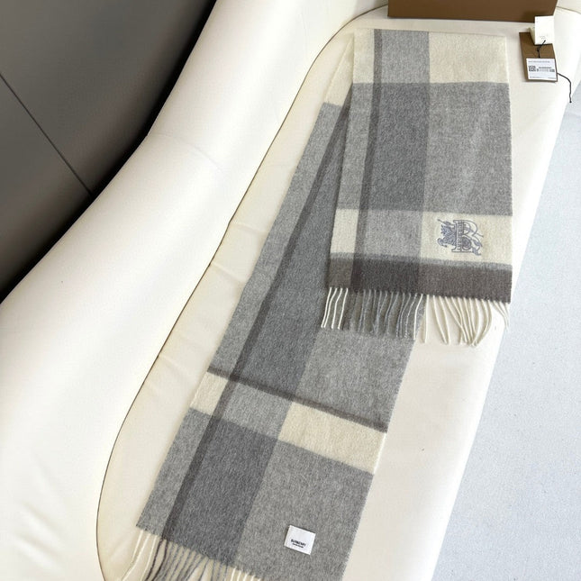 BURBERRY 26S SCARF 180CM IN CASHMERE 278705