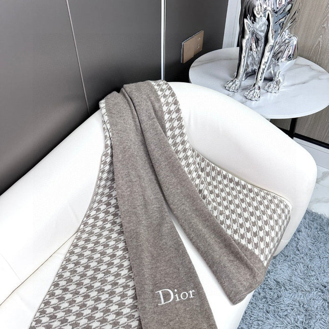 DIOR 26S SCARF 190CM IN CASHMERE 130109