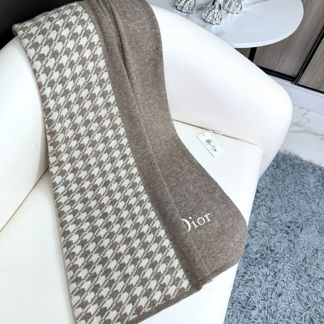 DIOR 26S SCARF 190CM IN CASHMERE 130109