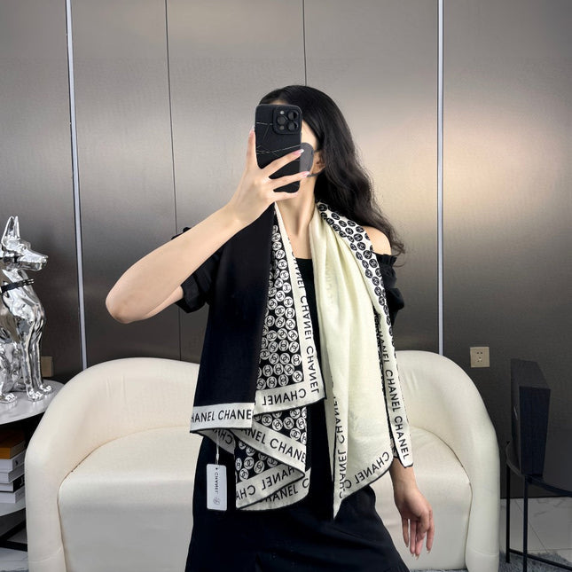 CHANEL 26S SCARF 140 IN SILK AND CASHMERE 313241