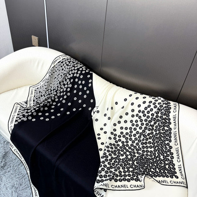 CHANEL 26S SCARF 140 IN SILK AND CASHMERE 313241