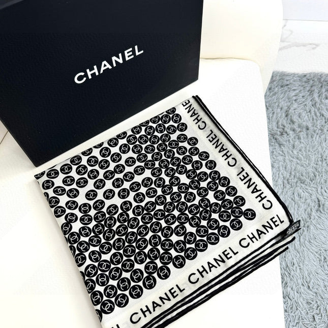 CHANEL 26S SCARF 140 IN SILK AND CASHMERE 313241
