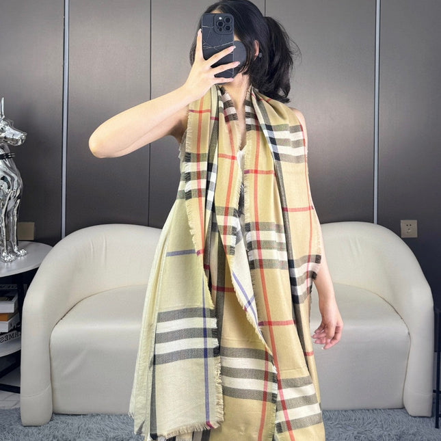 BURBERRY 26S SCARF 220CM IN SILK CASHMERE 303203
