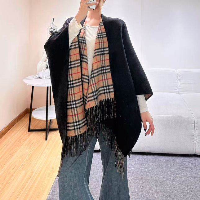 BURBERRY 26S REVERSIBLE CHECK FRINGED CAPE 150CM IN CASHMERE 309447