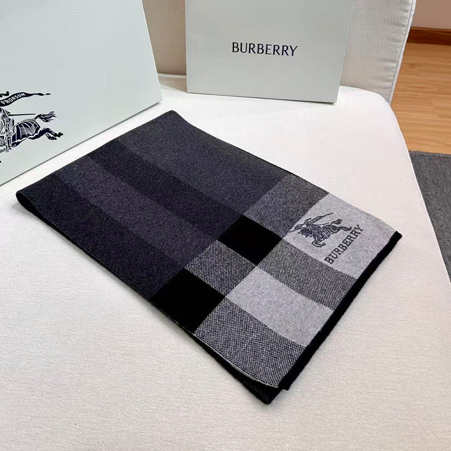 BURBERRY 26S SCARF 180CM IN CASHMERE 311832
