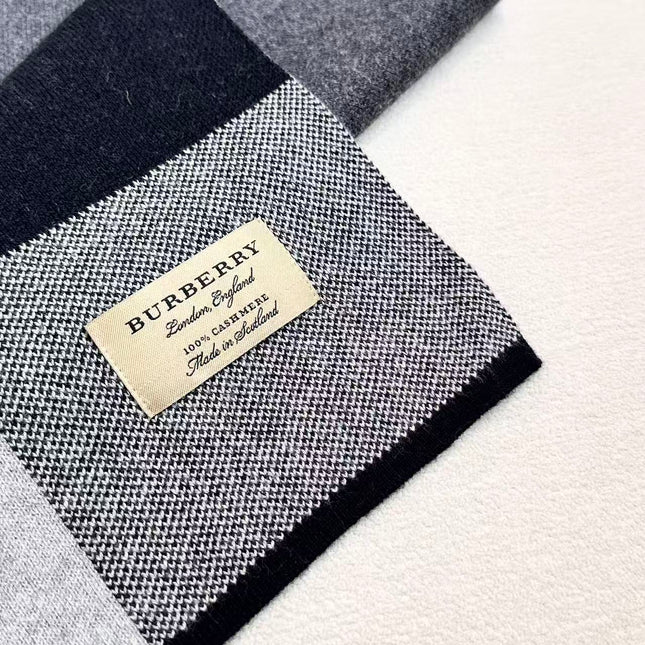 BURBERRY 26S SCARF 180CM IN CASHMERE 311832
