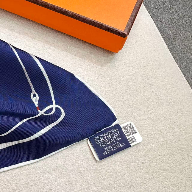 HERMES 26S SCARF 90 IN SILK 303189