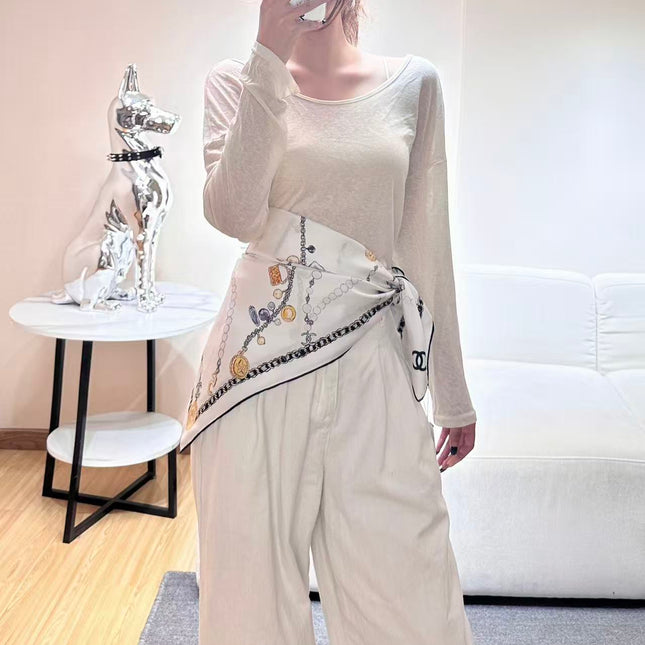 CHANEL 26S SCARF 90 IN SILK 307120