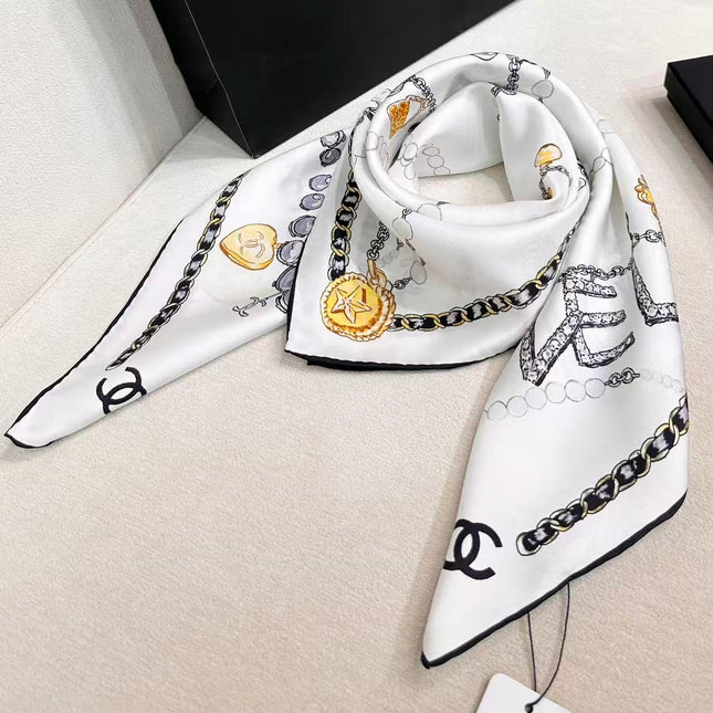 CHANEL 26S SCARF 90 IN SILK 307120