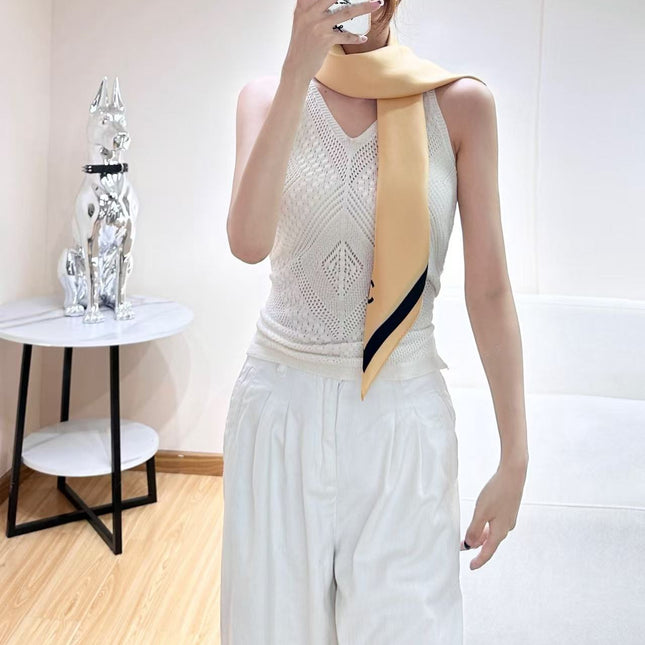 CHANEL 26S SCARF 90 IN SILK 303207