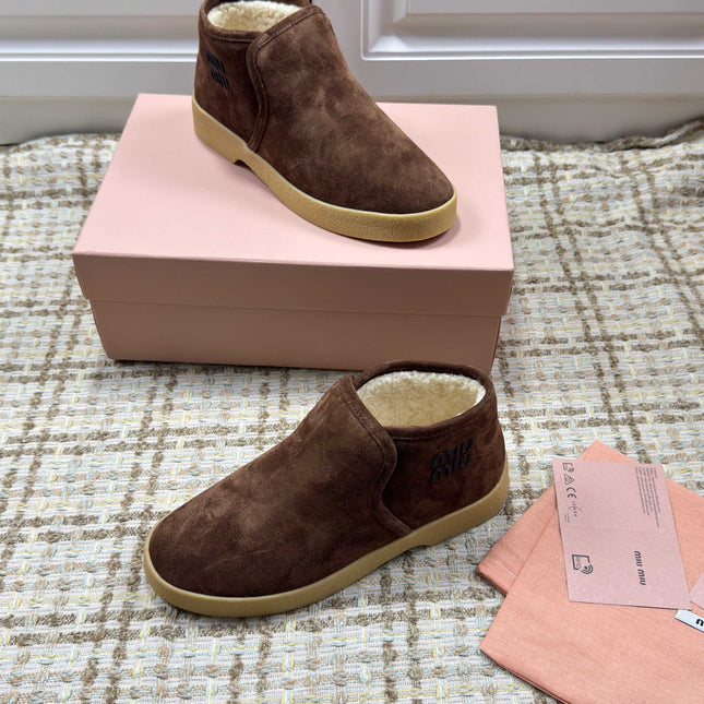 MIUMIU 26S SLIP-ON BOOTIES IN DARK BROWN SUEDE WITH SHEARLING