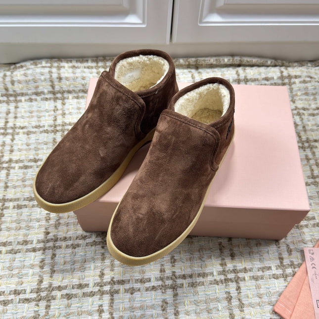 MIUMIU 26S SLIP-ON BOOTIES IN DARK BROWN SUEDE WITH SHEARLING