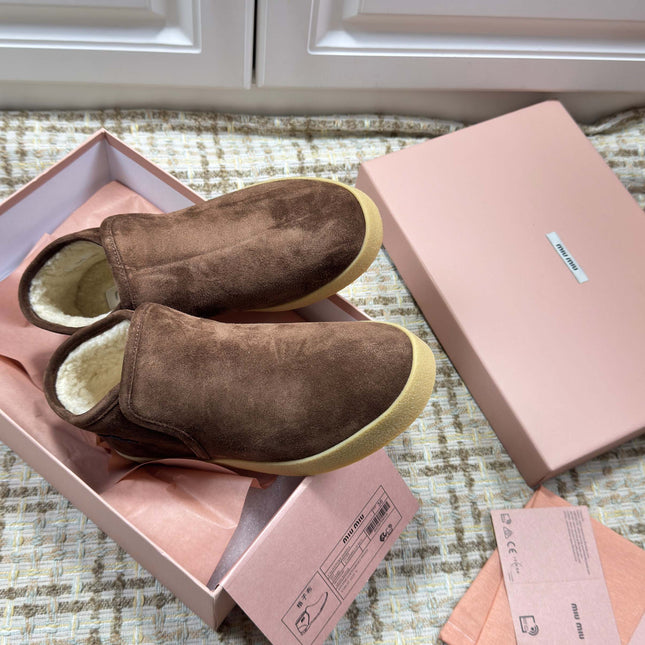 MIUMIU 26S SLIP-ON BOOTIES IN DARK BROWN SUEDE WITH SHEARLING