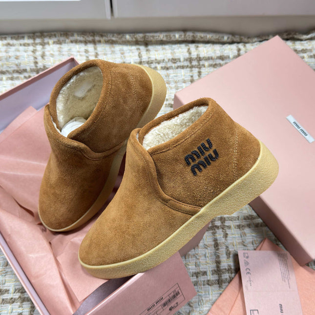 MIUMIU 26S SLIP-ON BOOTIES IN CAMEL BROWN SUEDE WITH SHEARLING