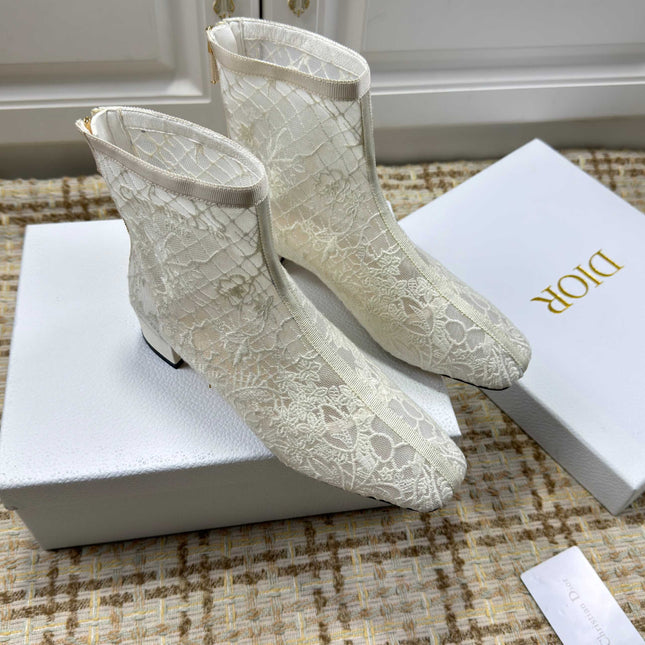 DIOR 26S ANKLE BOOTS 35MM IN WHITE FLORAL LACE MESH BLOCK HEEL