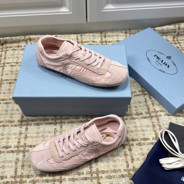 PRADA 26S LOW TOP SNEAKERS IN PINK NYLON AND SUEDE