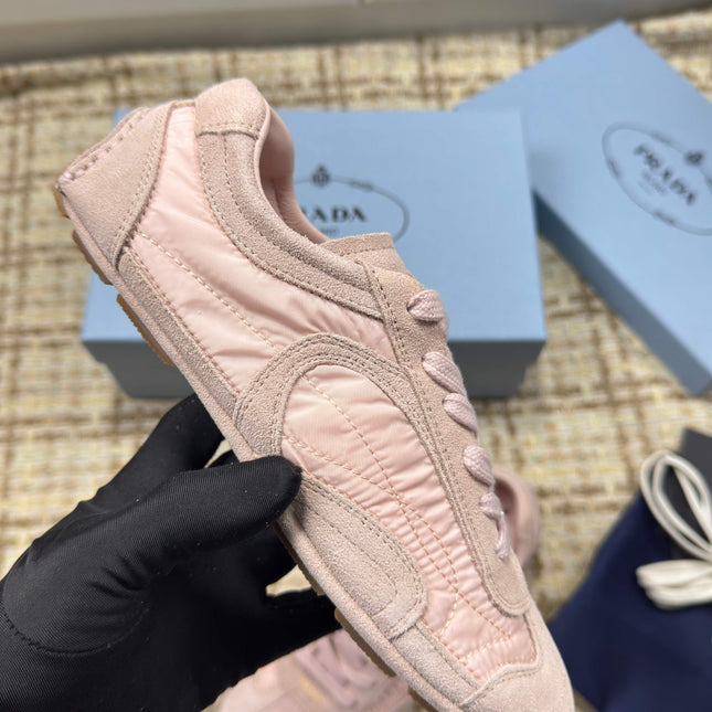 PRADA 26S LOW TOP SNEAKERS IN PINK NYLON AND SUEDE