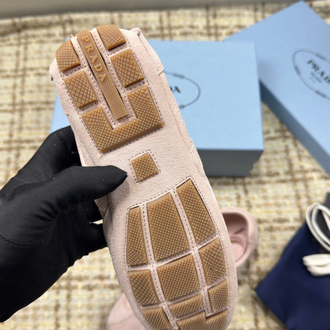PRADA 26S LOW TOP SNEAKERS IN PINK NYLON AND SUEDE